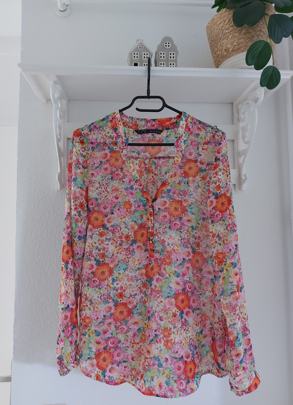 Super leuke blouse met goudkleurige knoopjes
-Zara, Ophalen of Verzenden, Zo goed als nieuw