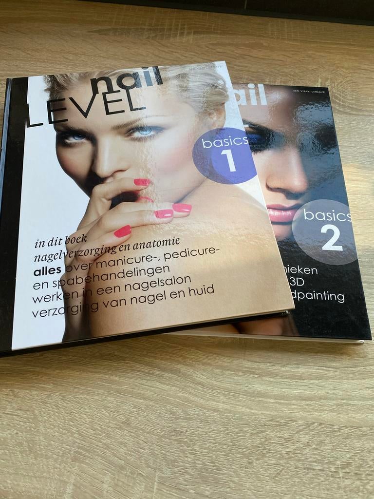 Lesboeken nagelstyliste (2 boeken), Ophalen of Verzenden, Nieuw, MBO