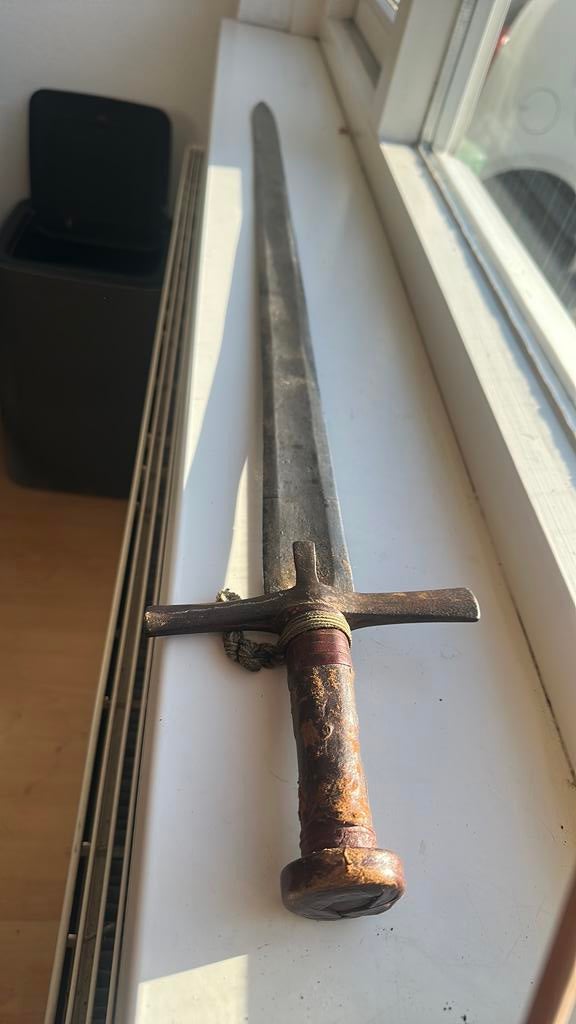 Antiek zwaard, vermoedelijk eind 17e eeuw, Ophalen of Verzenden