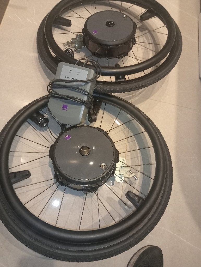 Alber m25 emotion wielen z.g.a.n bj25!!!, Diversen, Rolstoelen, Ophalen of Verzenden, Inklapbaar, Nieuw, Elektrische rolstoel
