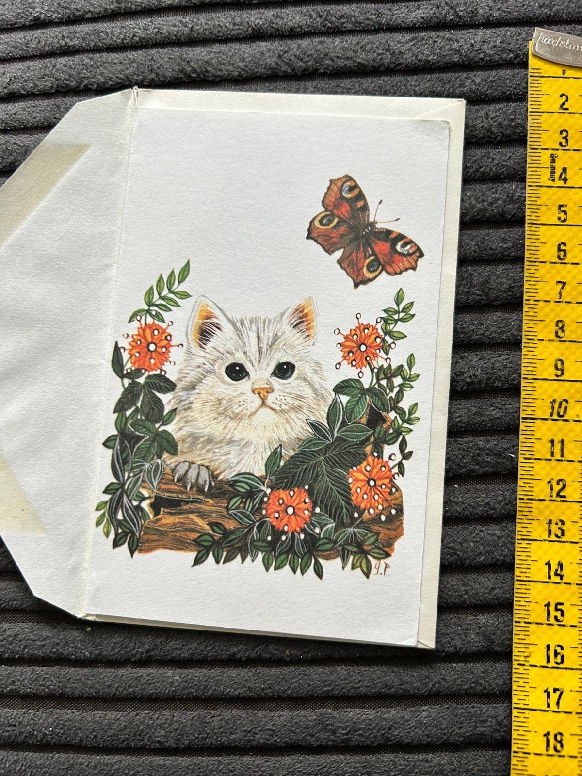 Vintage wens kaartje kitten wit poesje vlinder bloem, Ophalen of Verzenden, Zo goed als nieuw