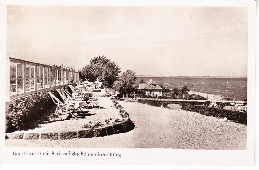 Niendorf: Liegeterrasse met uitzicht op de kust. 20-09, Ophalen of Verzenden, 1940 tot 1960, Gelopen, Duitsland