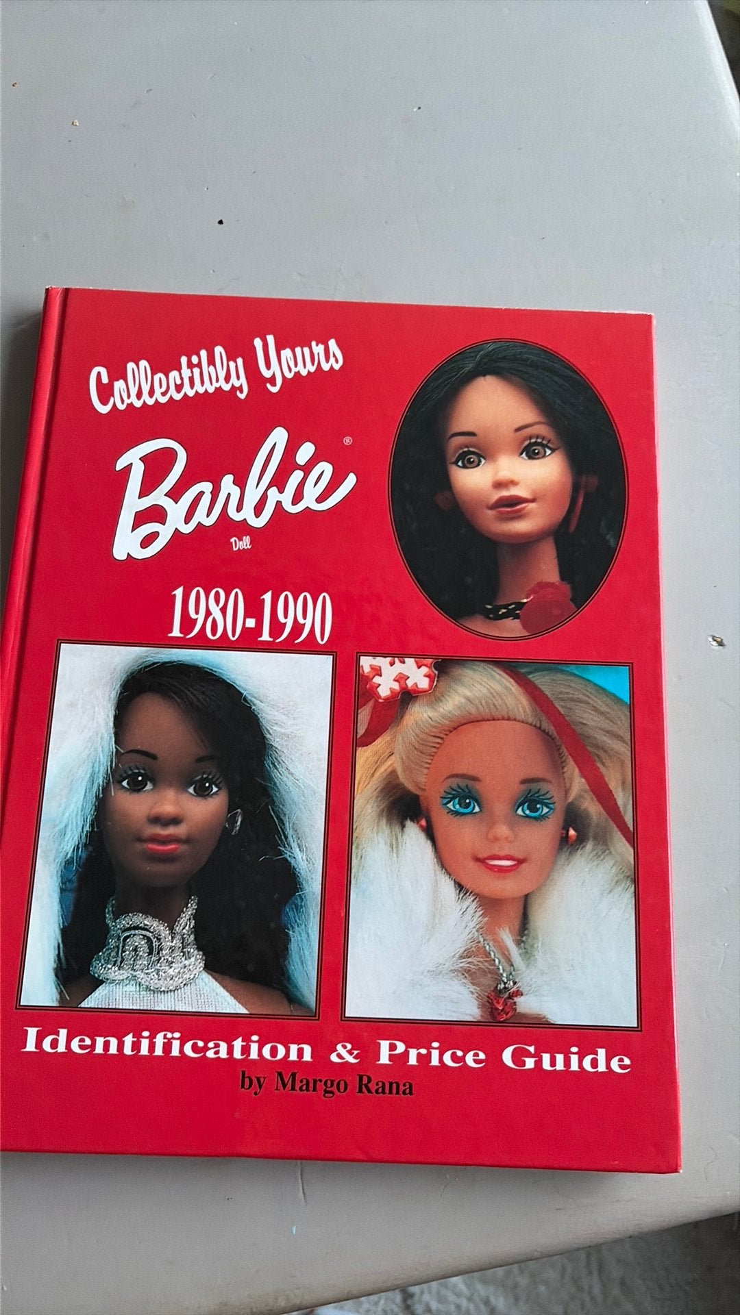 Collectibly yours Barbie van Margo Rana, Verzamelen, Poppen, Ophalen of Verzenden, Gebruikt, Pop