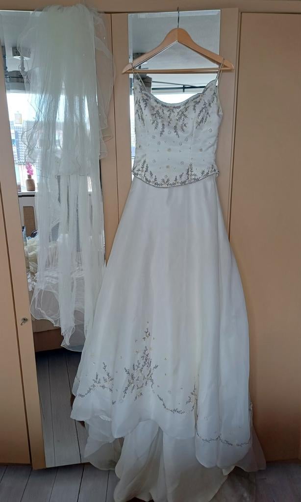 Witte trouwjurk maat S, Trouwjurk, Wit, Zo goed als nieuw, Demetrios