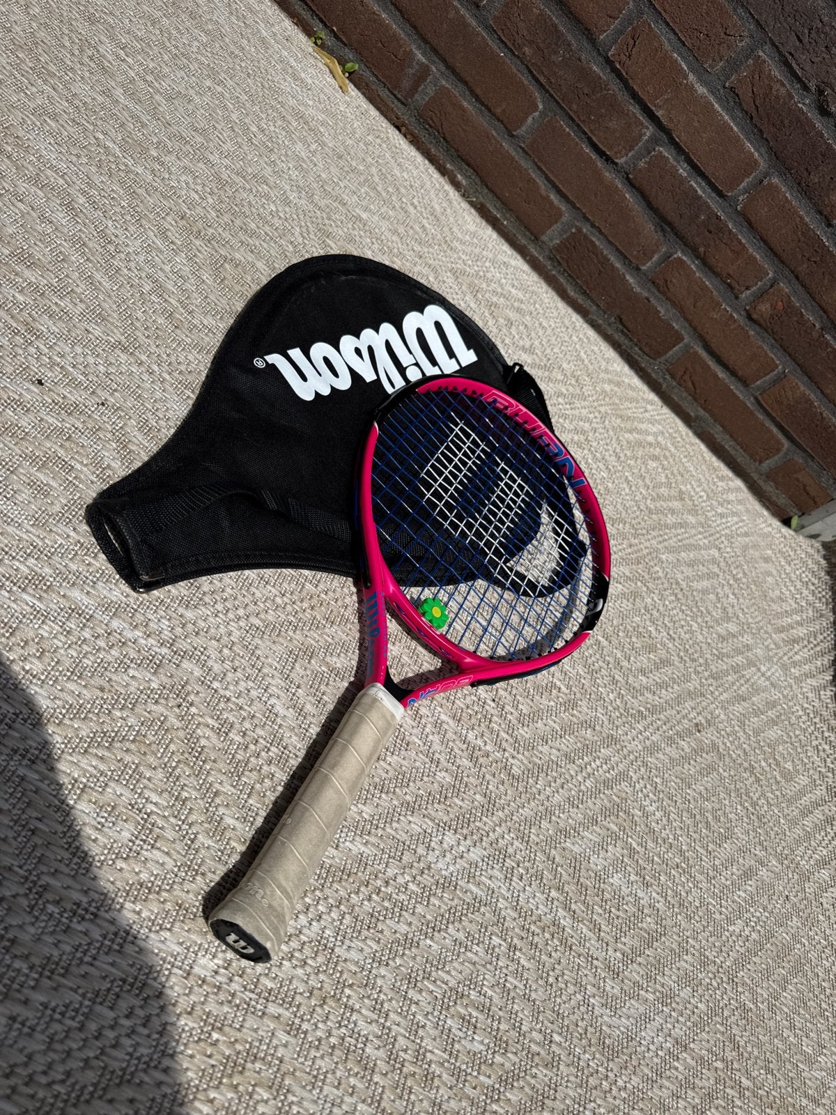 Kinder tennisracket Wilson - Prima voor nog een seizoen, Sport en Fitness, Tennis, Ophalen, Gebruikt, Racket, Wilson