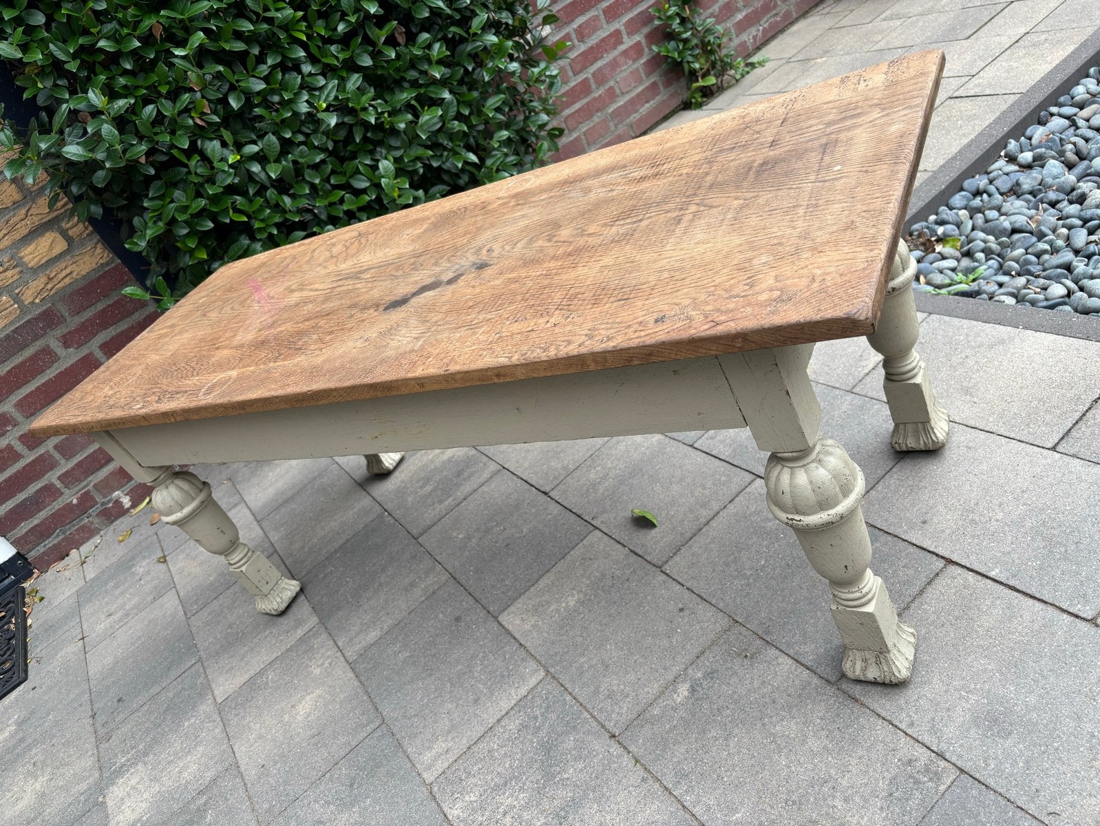 Robuuste houten salontafel met gedraaide poten, Ophalen, Gebruikt, 100 tot 150 cm, 50 tot 100 cm