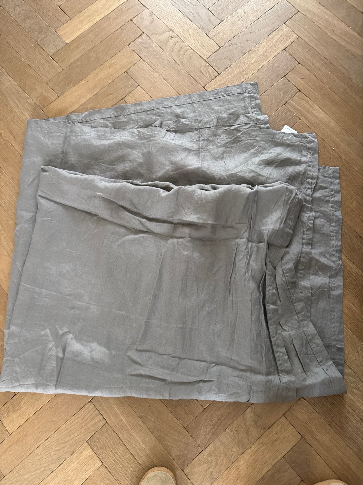 H&M Home linnen tafelkleed 140x240 cm - Grijs, nieuw, Linnen, Nieuw, Ophalen of Verzenden, Grijs