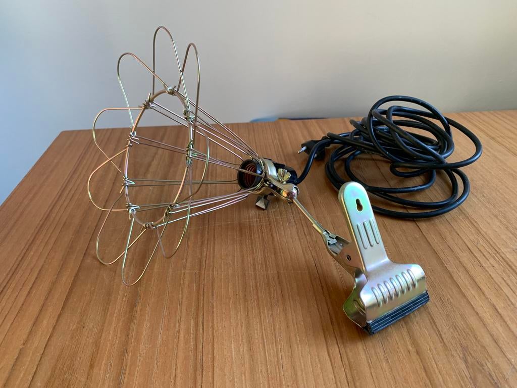 Knijplamp / klemlamp van Hay met draadkooi en lange snoer, Ophalen of Verzenden, Nieuw, Industrieel