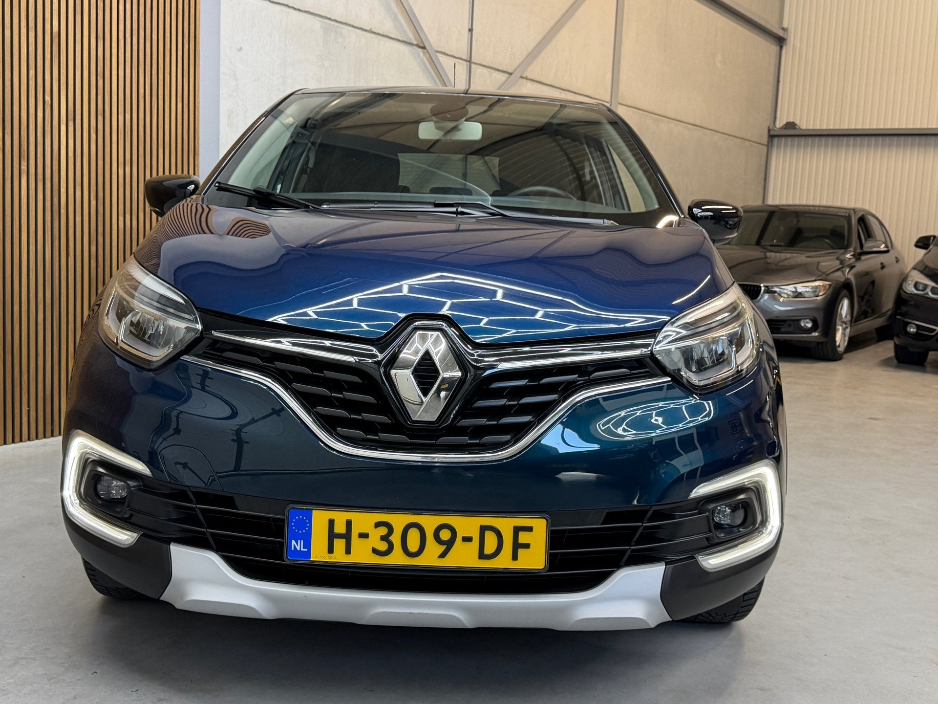 Renault Captur 1.2 TCe Intens AUTOMAAT | LED | FACELIFT | ST, Auto's, Dealer onderhouden, Stof, Gebruikt, 4 cilinders