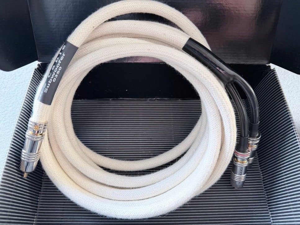 HS Cable Subwooferkabel 350cm PCOCC RCA locking connectoren, HS Cable, Nieuw, Ophalen of Verzenden, 2 tot 5 meter