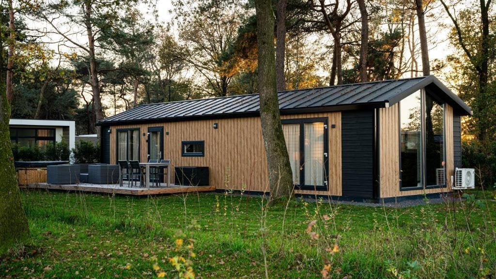 Chalet | Vakantiewoning | in Baarle Nassau 60 m², Huizen en Kamers, Recreatiewoningen te koop, Noord-Brabant, 2 slaapkamers, 60 m²