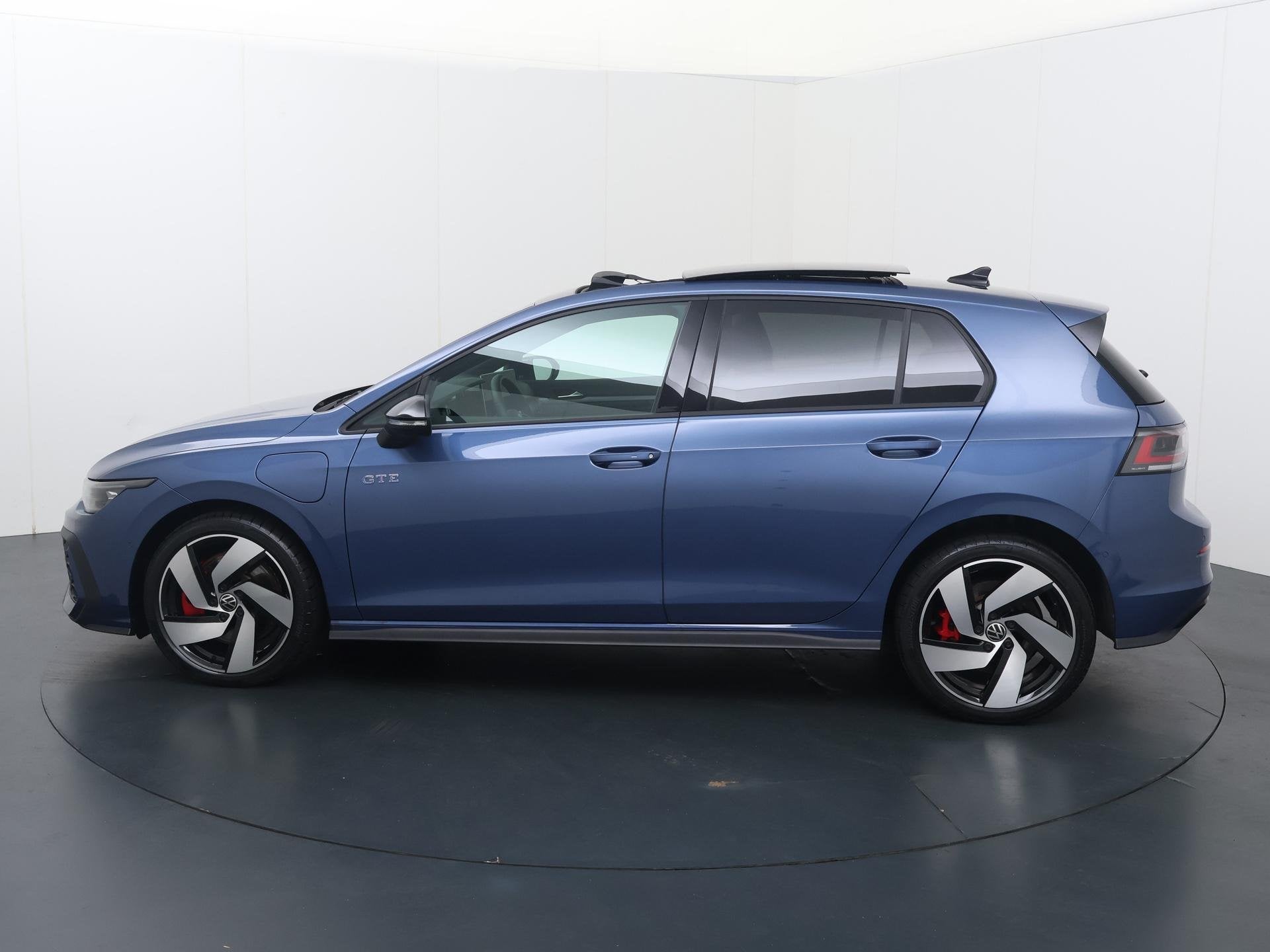 Volkswagen Golf 1.5 eHybrid GTE | 272 PK | SoH 100% | Trekha, Auto's, Volkswagen, 12 maanden, 4 cilinders, 26 kWh, Automatische klimaatregeling