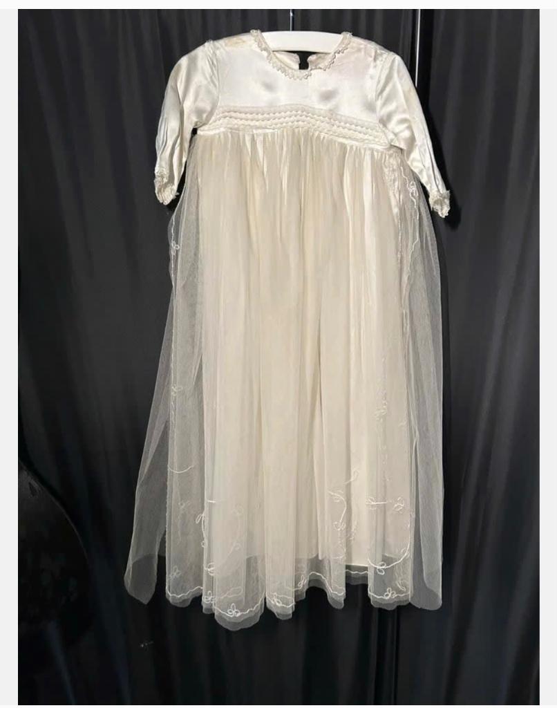 Frans Antieke lange doopjurk 3 laags rok, paspop idee 85 cm, Antiek en Kunst, Antiek | Kleding en Accessoires, Ophalen of Verzenden