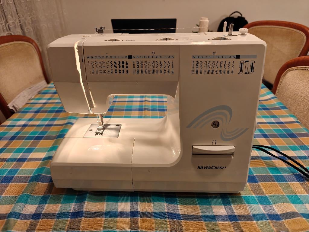 Silvercrest SNM 33 A1, Hobby en Vrije tijd, Ophalen, Gebruikt, Naaimachine, Overige merken