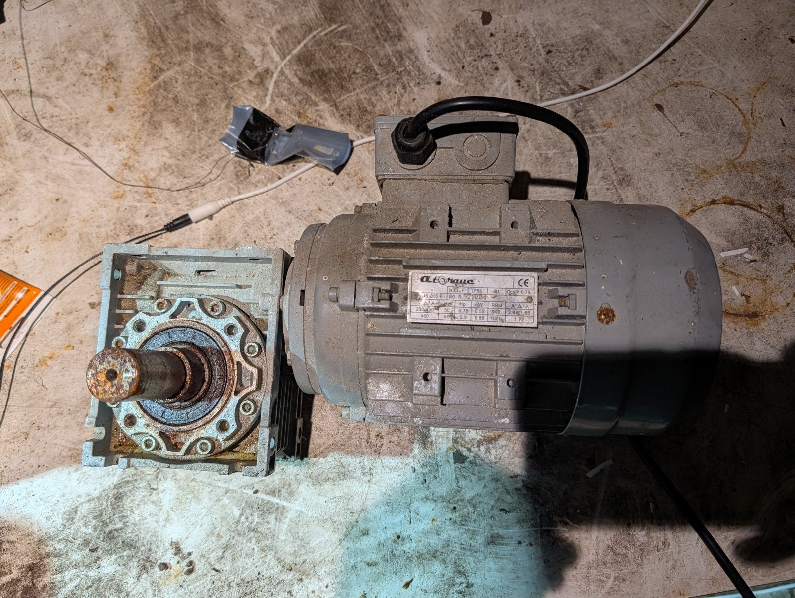 Elektromotor met wormwielkast - 0.55 kW, 900/1080 rpm, Doe-het-zelf en Verbouw, Ophalen