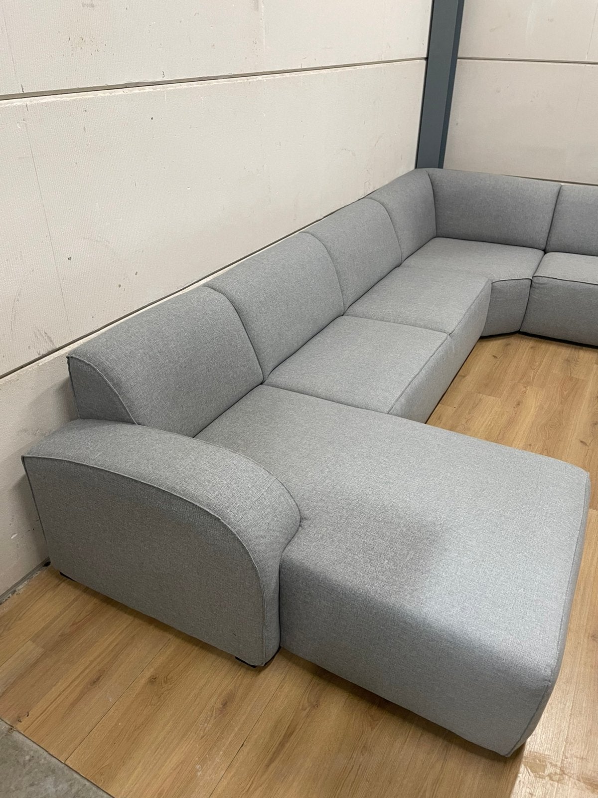 Mooie luxe grote licht grijze u bank - GEREINIGD!!!, Huis en Inrichting, Ophalen, Luxe, Hoekbank, 300 cm of meer