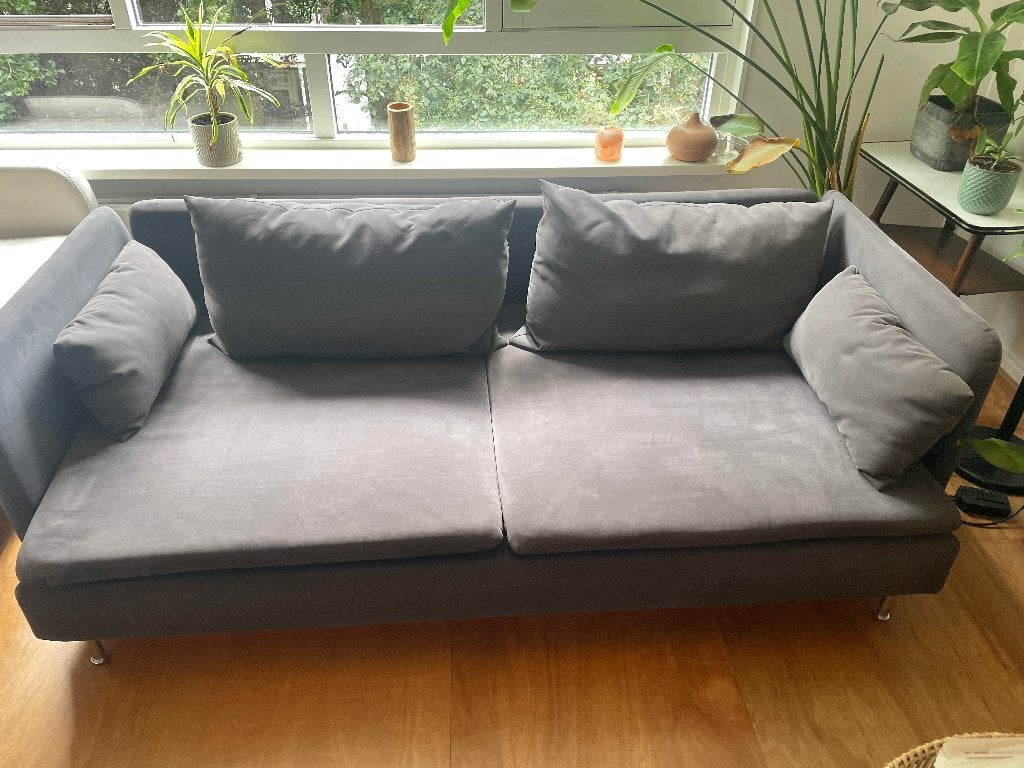Gratis op te halen (for free) in Amsterdam: IKEA bank (sofa), Huis en Inrichting, Banken | Bankstellen, Ophalen, Gebruikt, 150 tot 200 cm