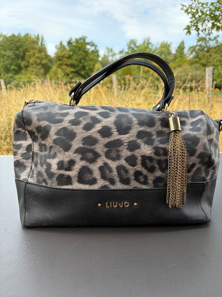 Liu Jo handtas heeft een dierendessin goudkleurige hanger, Ophalen of Verzenden, Zo goed als nieuw, Zwart, Handtas