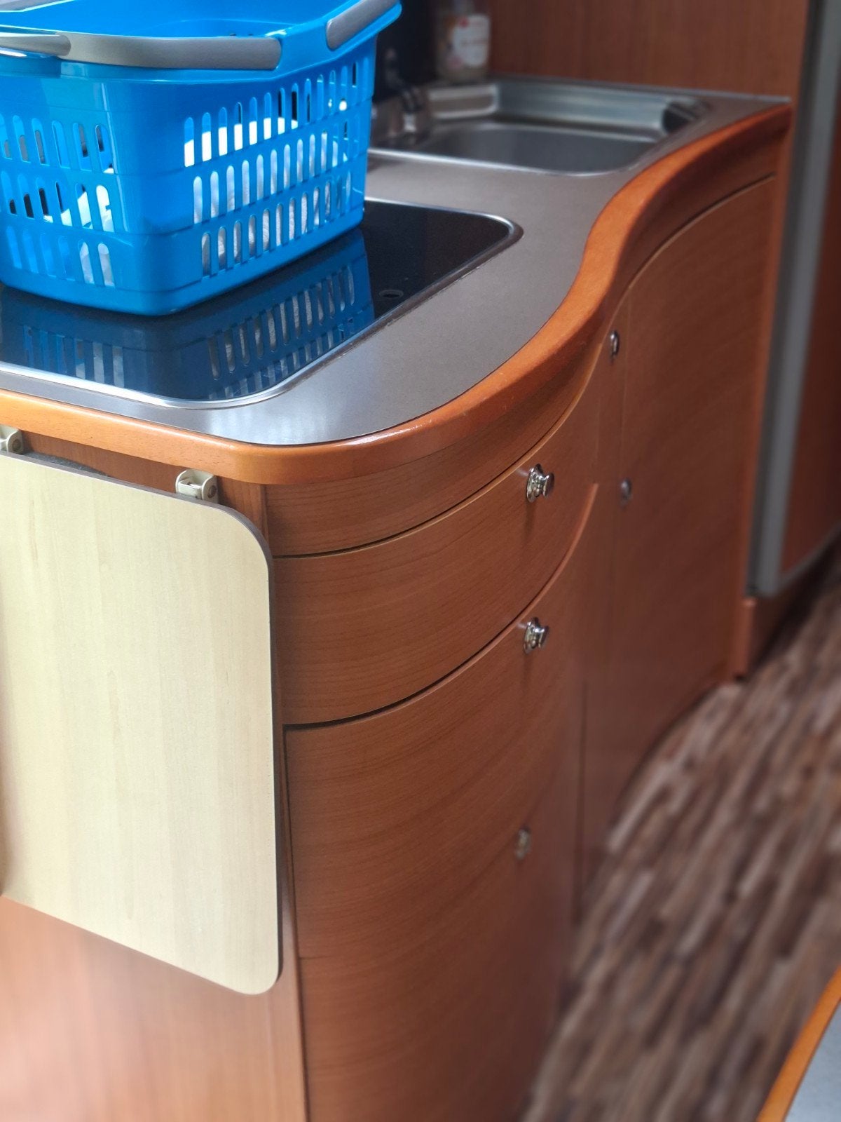 Foto 6 van Euramobil Contura '09 Automaat, 3L 160pk, Alde, Zonnepanelen