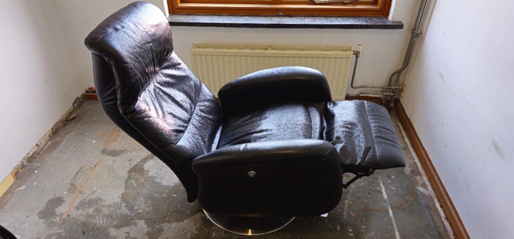 HJORT KNUDSEN Deens design zwart leer fauteuil, Ophalen, Gebruikt, Leer