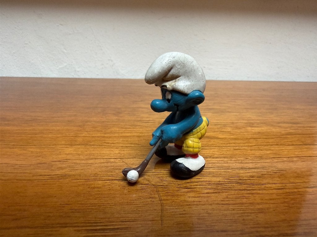 Golfspeler Smurf - schoenen zwart/wit, Verzamelen, Smurfen, Ophalen of Verzenden, Gebruikt, Overige Smurfen, Poppetje, Figuurtje of Knuffel