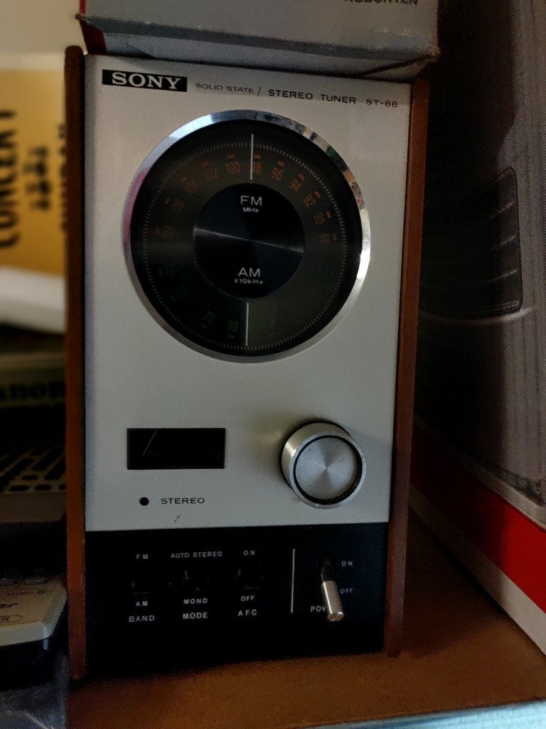SONY ST 88 stereo tuner, Ophalen of Verzenden