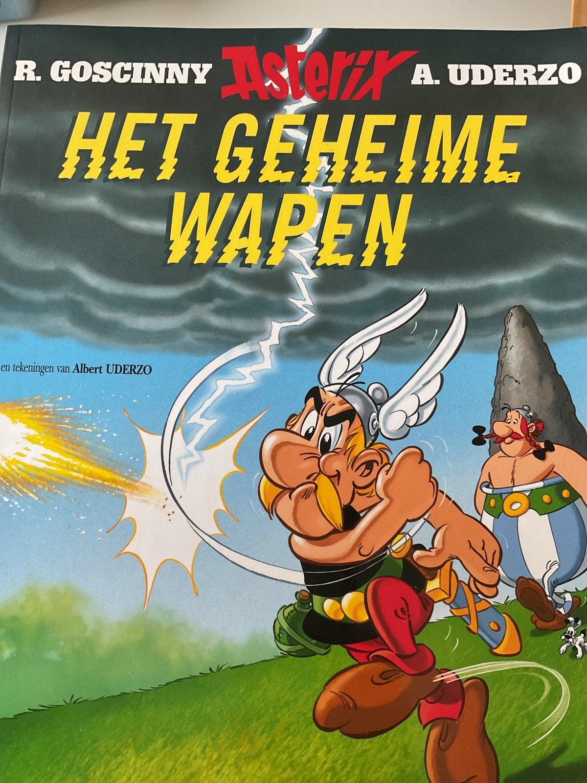Asterix: Het Geheime Wapen - Klassiek stripboek, Eén stripboek, Ophalen of Verzenden, Gelezen