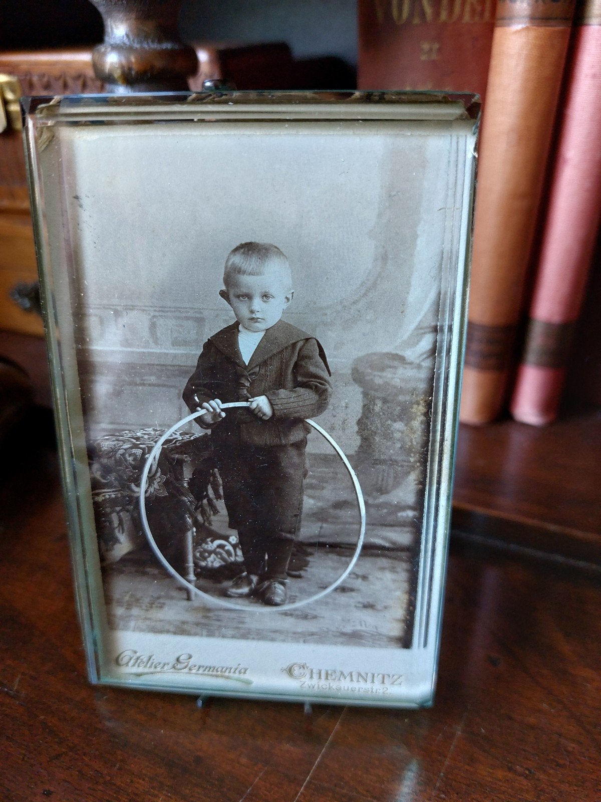 Antiek fotolijstje .dik glas, Antiek en Kunst, Curiosa en Brocante, Ophalen of Verzenden