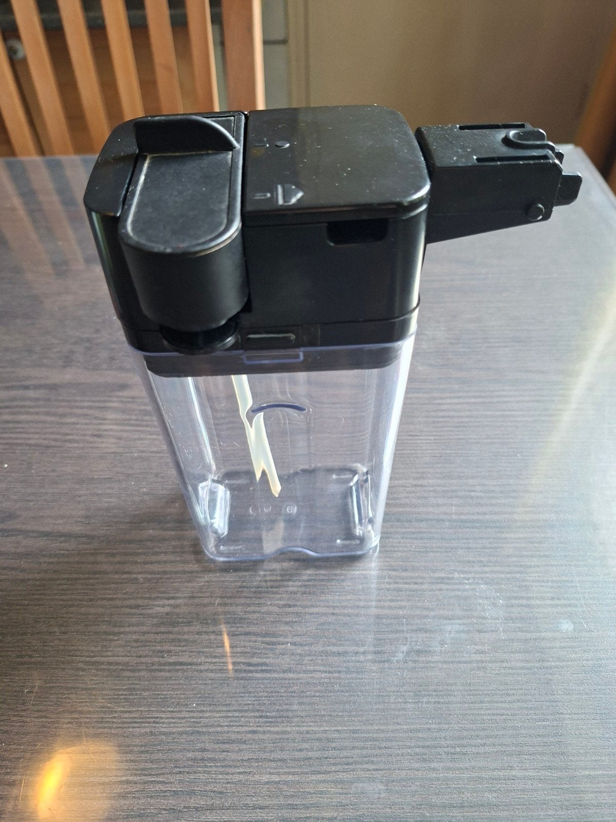 Melkreservoir voor De'Longhi koffiemachine, Witgoed en Apparatuur, Melkaccessoire, Gebruikt, De'Longhi, De'Longhi