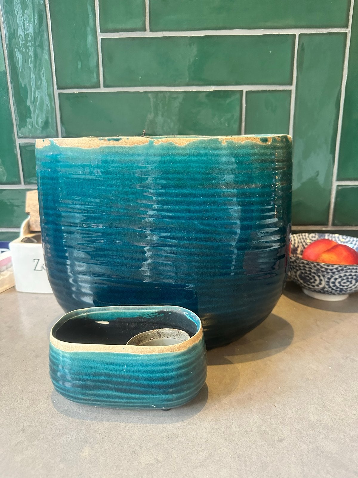 Set van 2 blauw groene turqoise bloempotten - Keramiek, Ophalen, Overige materialen, Gebruikt, Binnen