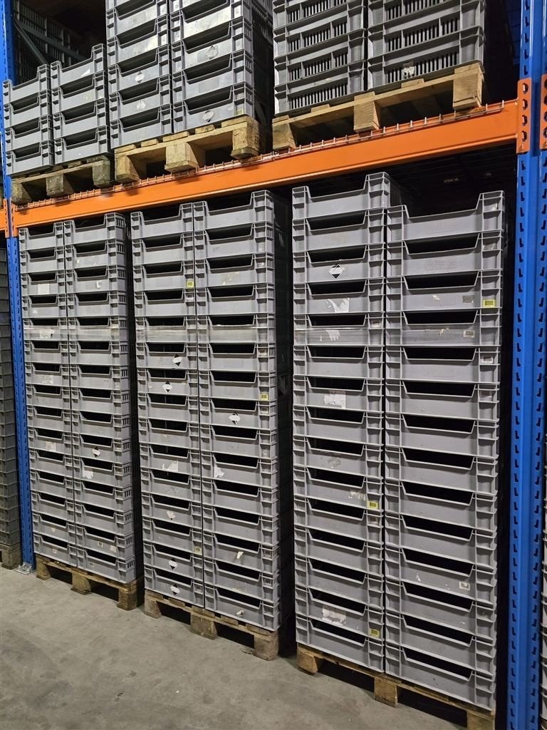 Magazijnbakken stapelbakken gebruikt tweedehands, Doe-het-zelf en Verbouw, Kratten en Dozen, Doos, 100 cm of meer, Minder dan 35 cm