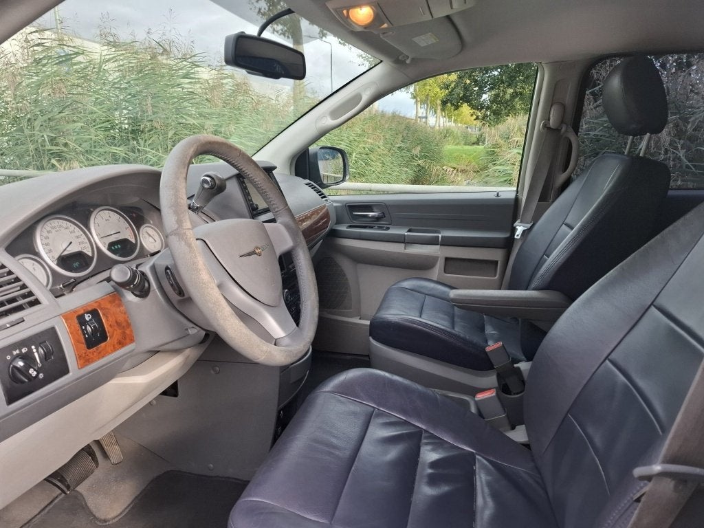Chrysler Grand Voyager 3.8 V6 LX Aut. 7-Pers | Navi | Camera, Auto's, Chrysler, 450 kg, Gebruikt, Grand Voyager, Bedrijf