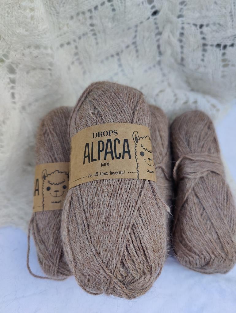 4 x Drops Alpaca = 668 m. Nld 3 camel, Ophalen of Verzenden