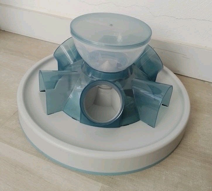 Trixie Cat Activity Tunnel Feeder | €7.50, Ophalen of Verzenden, Zo goed als nieuw