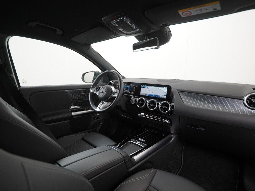 Mercedes-Benz GLA-klasse 250e Progressive Facelift | Widescr, Auto's, Mercedes-Benz, 12 maanden, 4 cilinders, Leder en Stof, Bedrijf