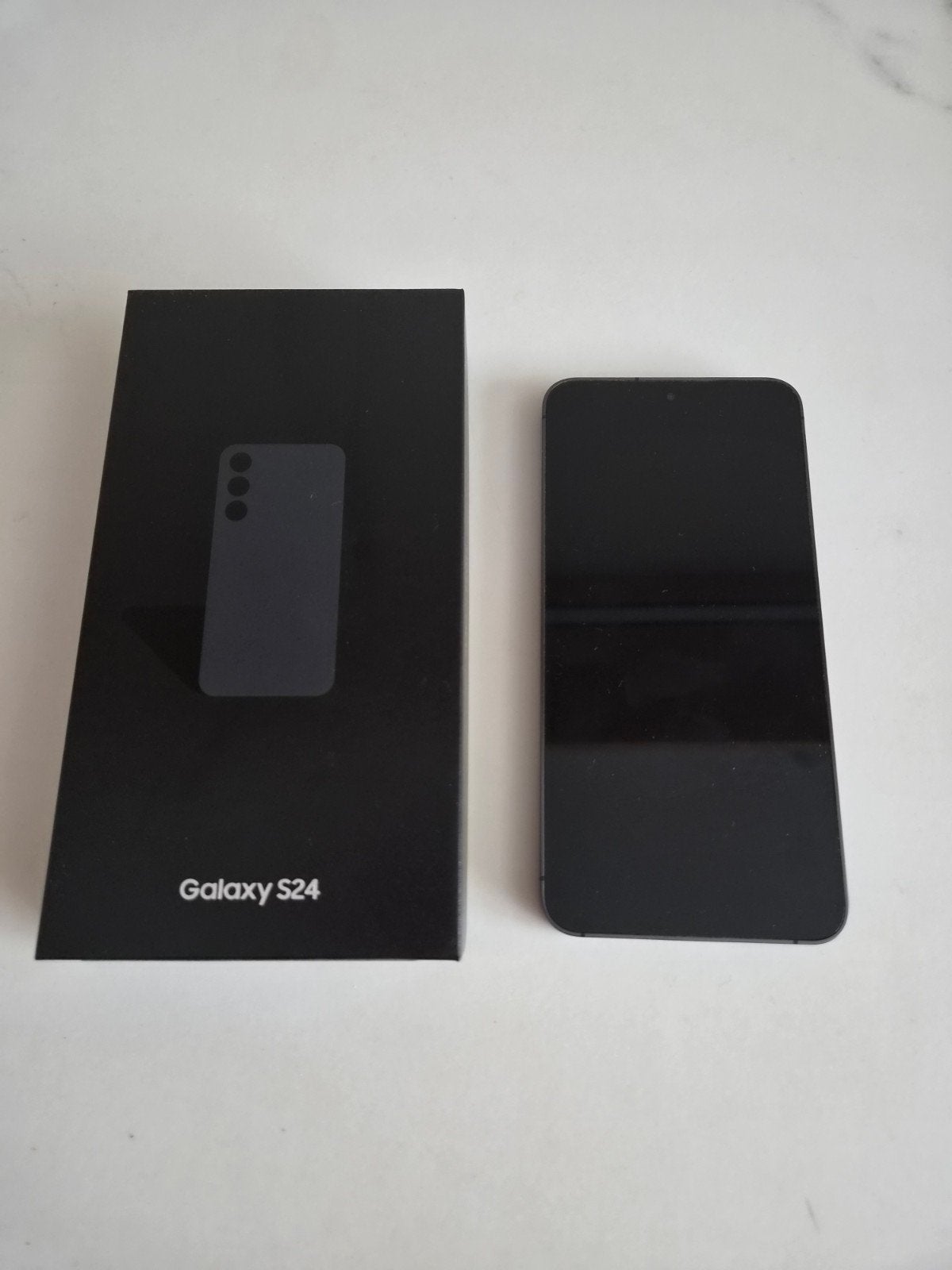 Samsung Galaxy S24 256GB Zo goed als nieuw met accessoires, Telecommunicatie, Mobiele telefoons | Samsung, Galaxy S24, Zwart, Ophalen of Verzenden