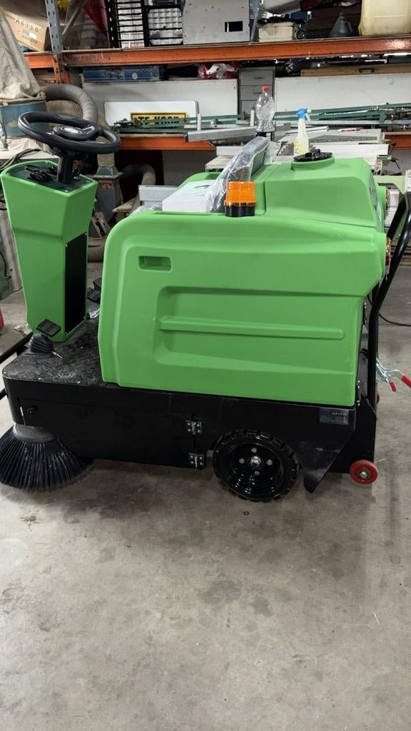 Stahlzet SZ3200 veegmachine nieuw, Tuin en Terras, Ophalen