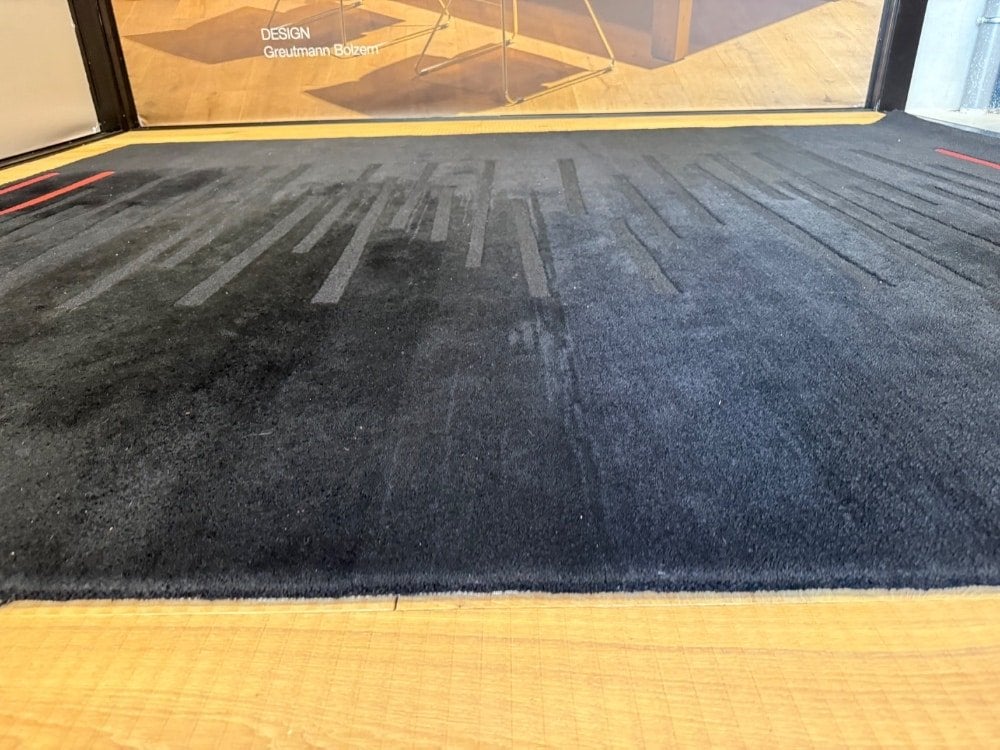 Nieuwstaat Rolf Benz Ponto Vloerkleed zwart rood Tapijt 250x, Zwart, Service@rolf-benz.com, Haiterbacher Str. 104, Ophalen of Verzenden