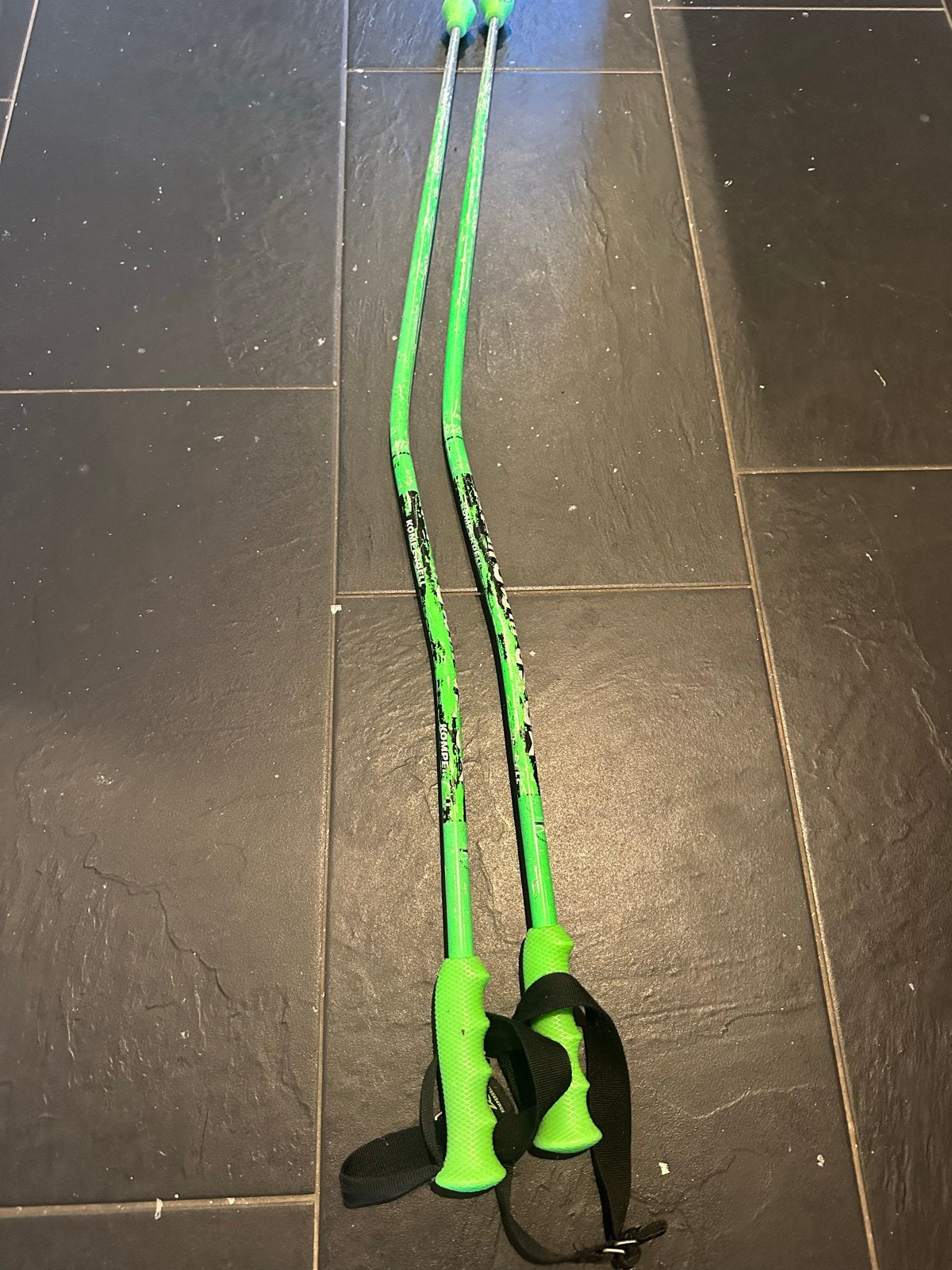 Kome Ski Stokken 110 cm - Groen, Sport en Fitness, Skiën en Langlaufen, Overige merken, Gebruikt, Stokken, Ophalen of Verzenden