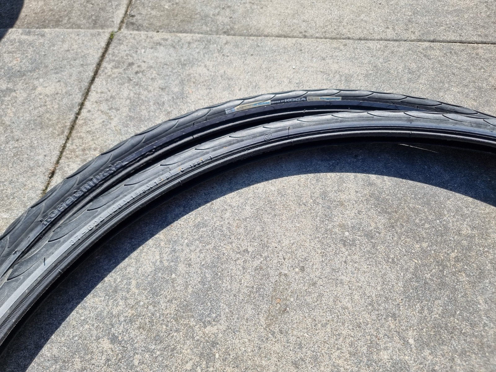 2x Koga Miyata Comit fietsbanden 37-622 (28x1 5/8x1 3/8), Fietsen en Brommers, Fietsonderdelen, Ophalen