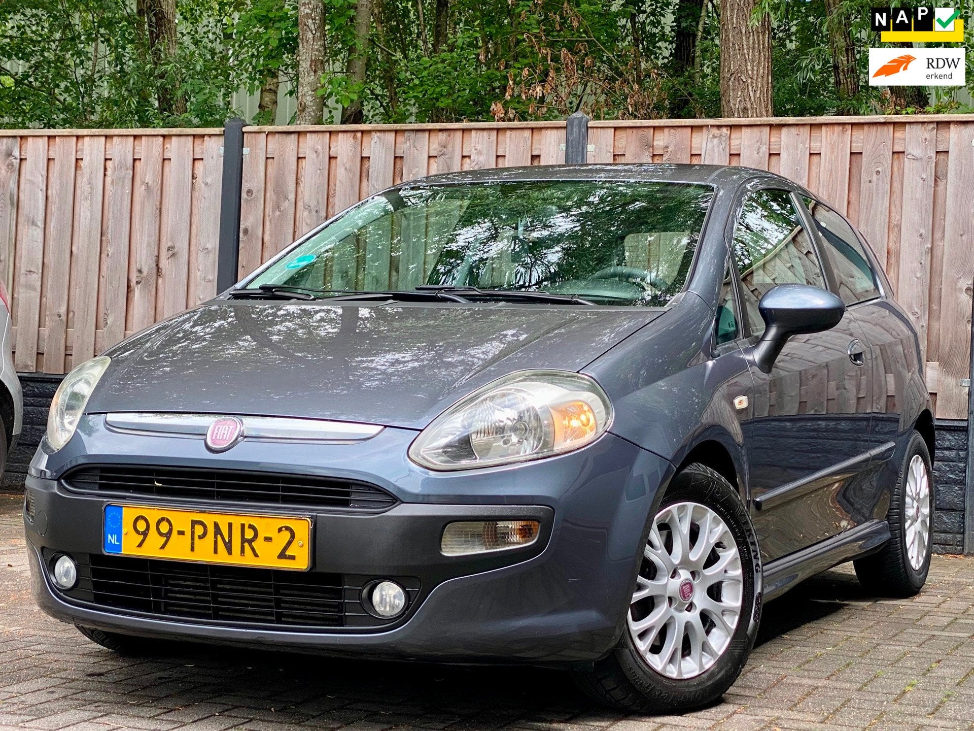 Fiat Punto Evo 1.3 M-Jet Dynamic NL Auto I APK I AIRCO I NET, Auto's, Voorwielaandrijving, Euro 5, 28 km/l, Gebruikt