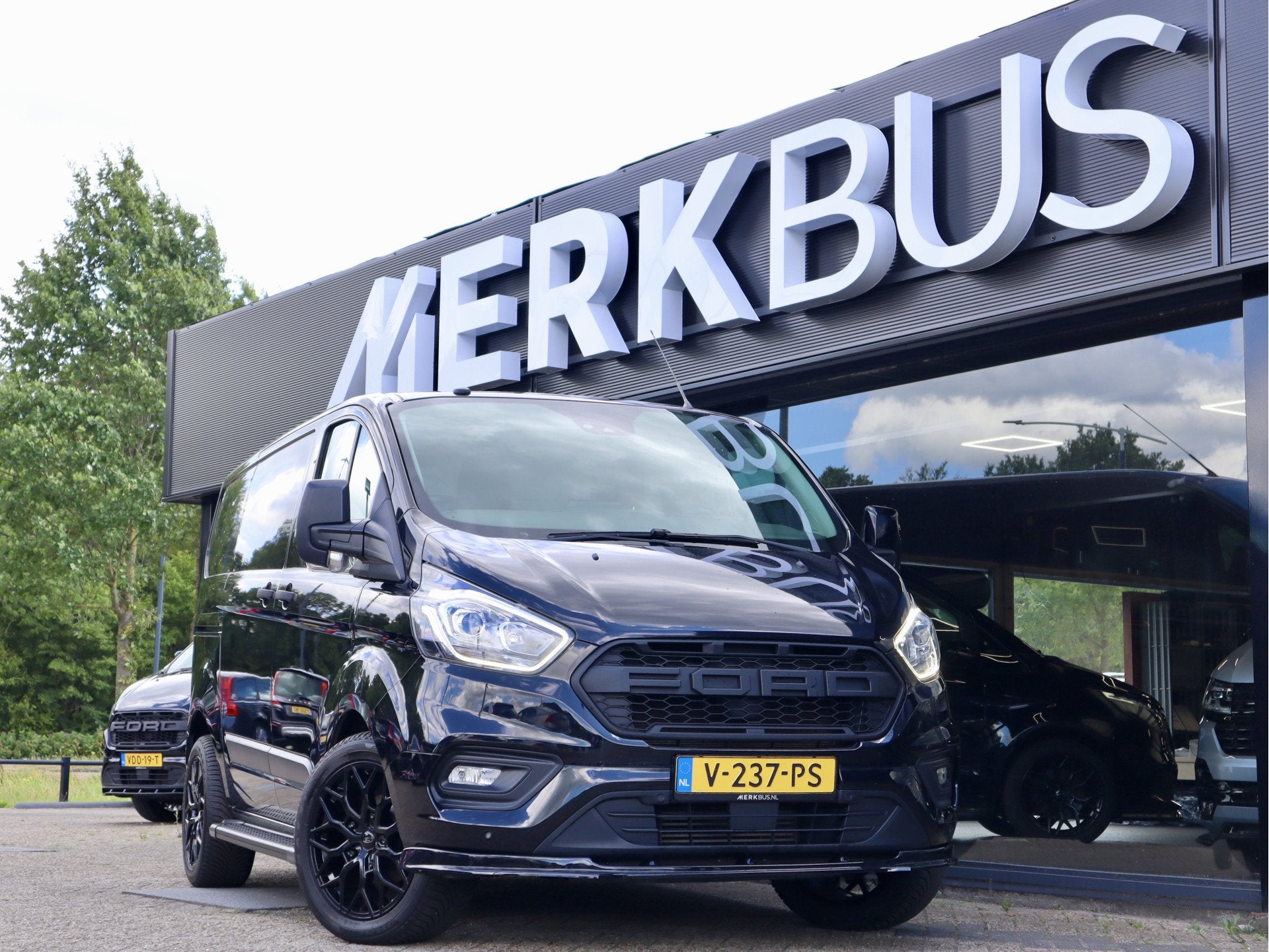 Ford Transit Custom 2.0 TDI 131PK RAPTOR MARGE BTW VRIJ, Auto's, Voorwielaandrijving, Gebruikt, Euro 6, 4 cilinders