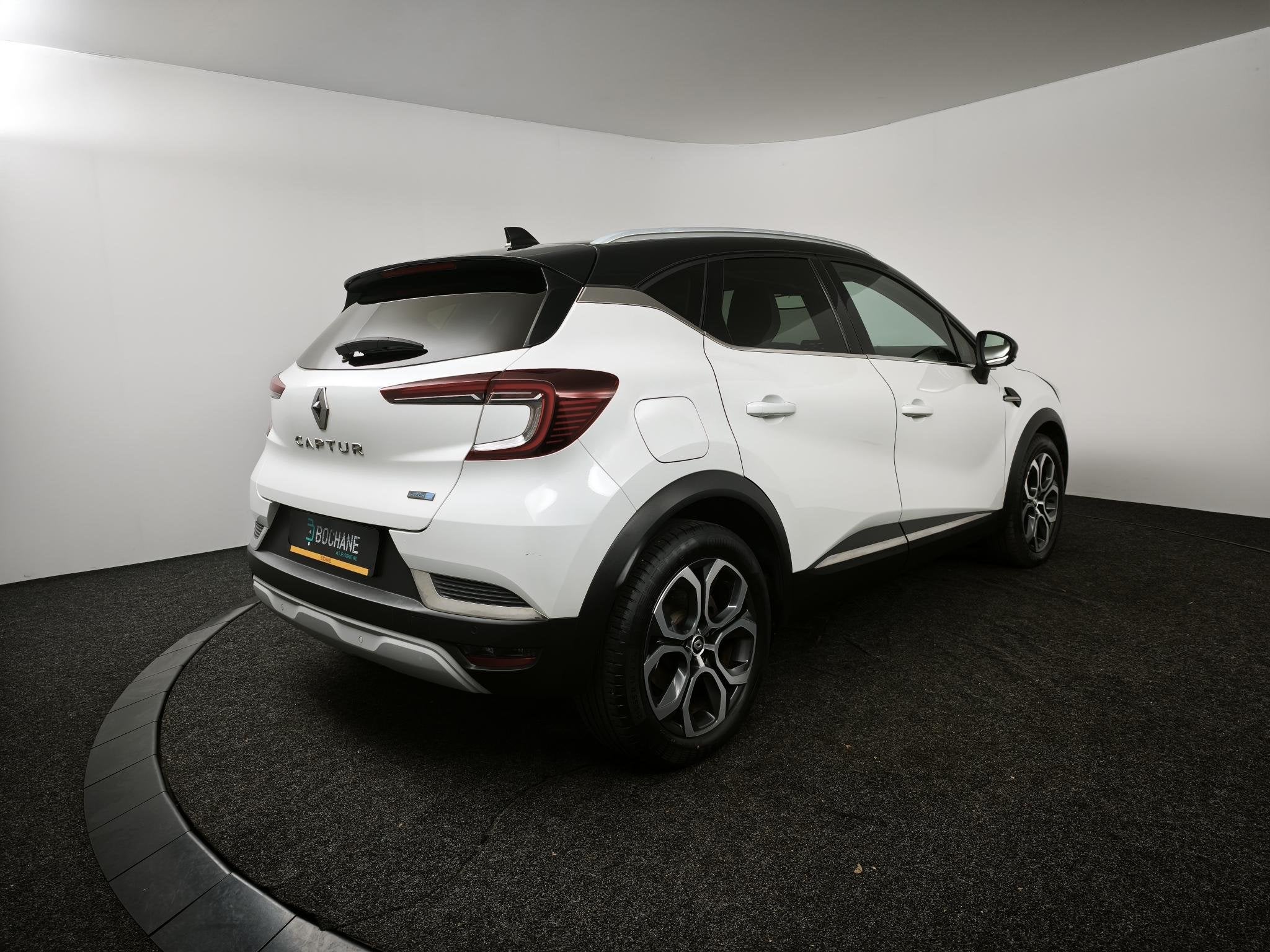 Renault Captur 1.6 E-Tech Plug-in Hybrid 160 Intens | Camera, Auto's, Dealer onderhouden, 77 km/l, 4 cilinders, Met garantie (alle)