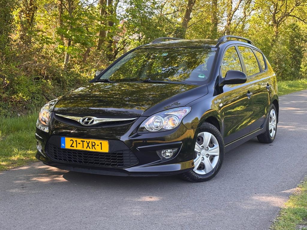 Hyundai I30 CW 1.4i i-Drive Cool | AIRCO |, Auto's, Voorwielaandrijving, Euro 5, Gebruikt, 4 cilinders