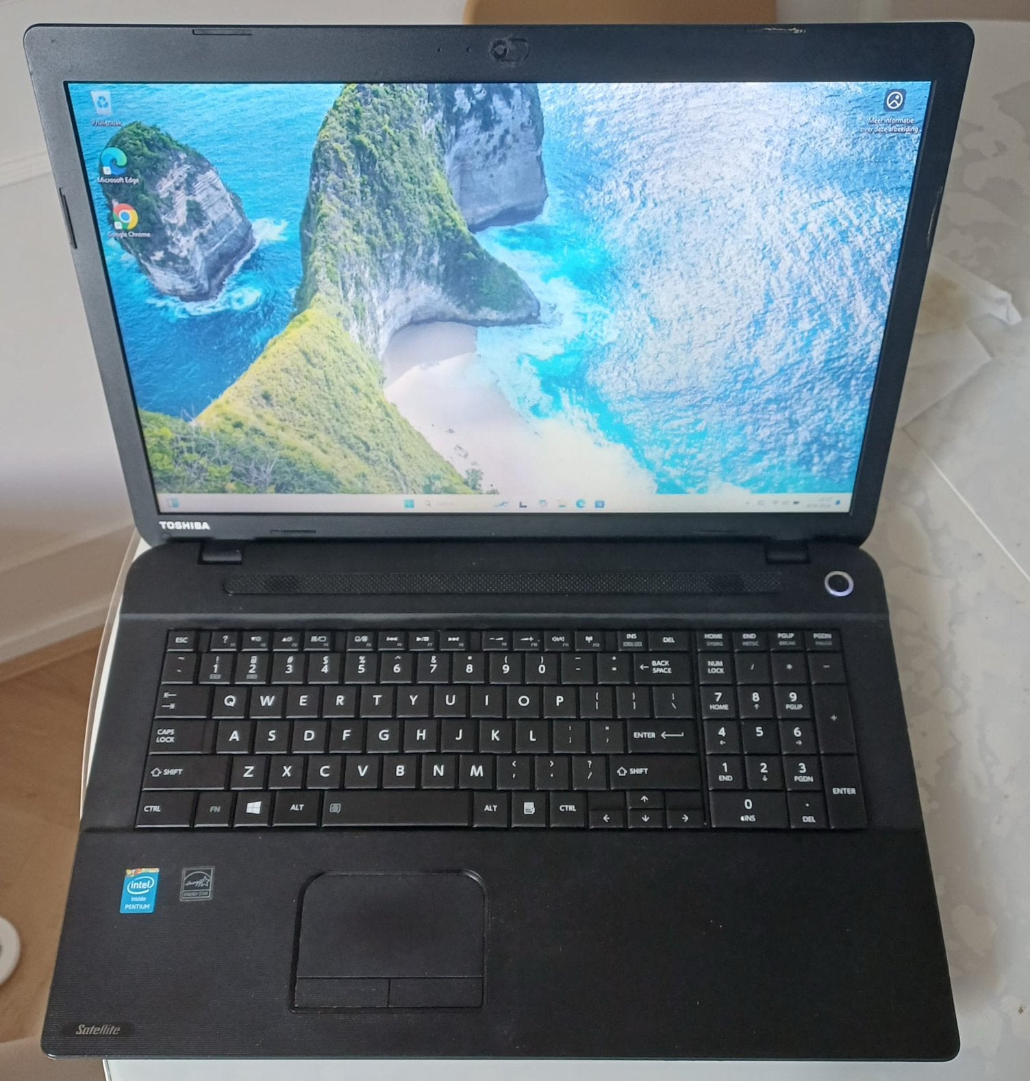Toshiba Satellite C70‑A – 17 inch, 2 tot 3 Ghz, Qwerty, Ophalen of Verzenden, Zo goed als nieuw