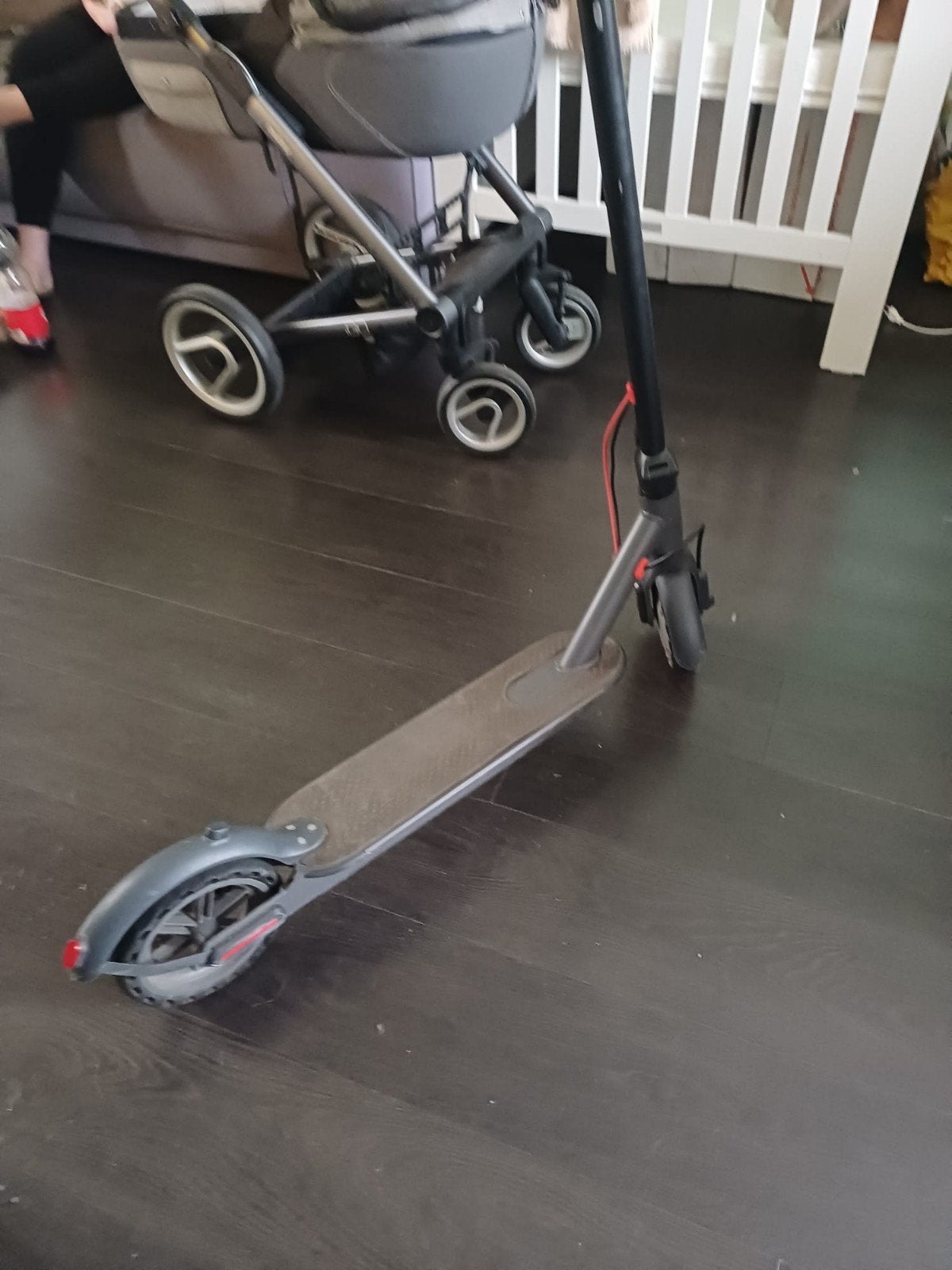 Elektrische step (E-scooter) - Zo goed als nieuw, Fietsen en Brommers, Steps, Zo goed als nieuw, Elektrische step (E-scooter)