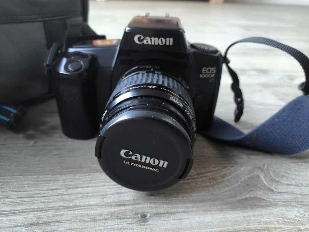 Analoge canon EOS 1000F Spiegelreflexcamera met tas, Audio, Tv en Foto, Fotocamera's Analoog, Ophalen, Gebruikt, Spiegelreflex