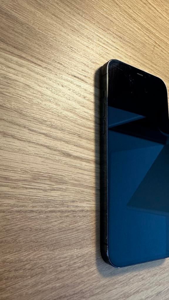 iPhone 12 Pro Max - Blauw - Gebarsten achterkant, Blauw, 77 %, Zonder simlock, Zonder abonnement