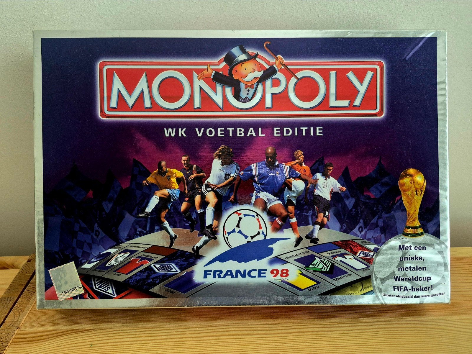 Monopoly WK Voetbal Editie France 98, Vijf spelers of meer, Ophalen of Verzenden, Zo goed als nieuw, Hasbro / Parker