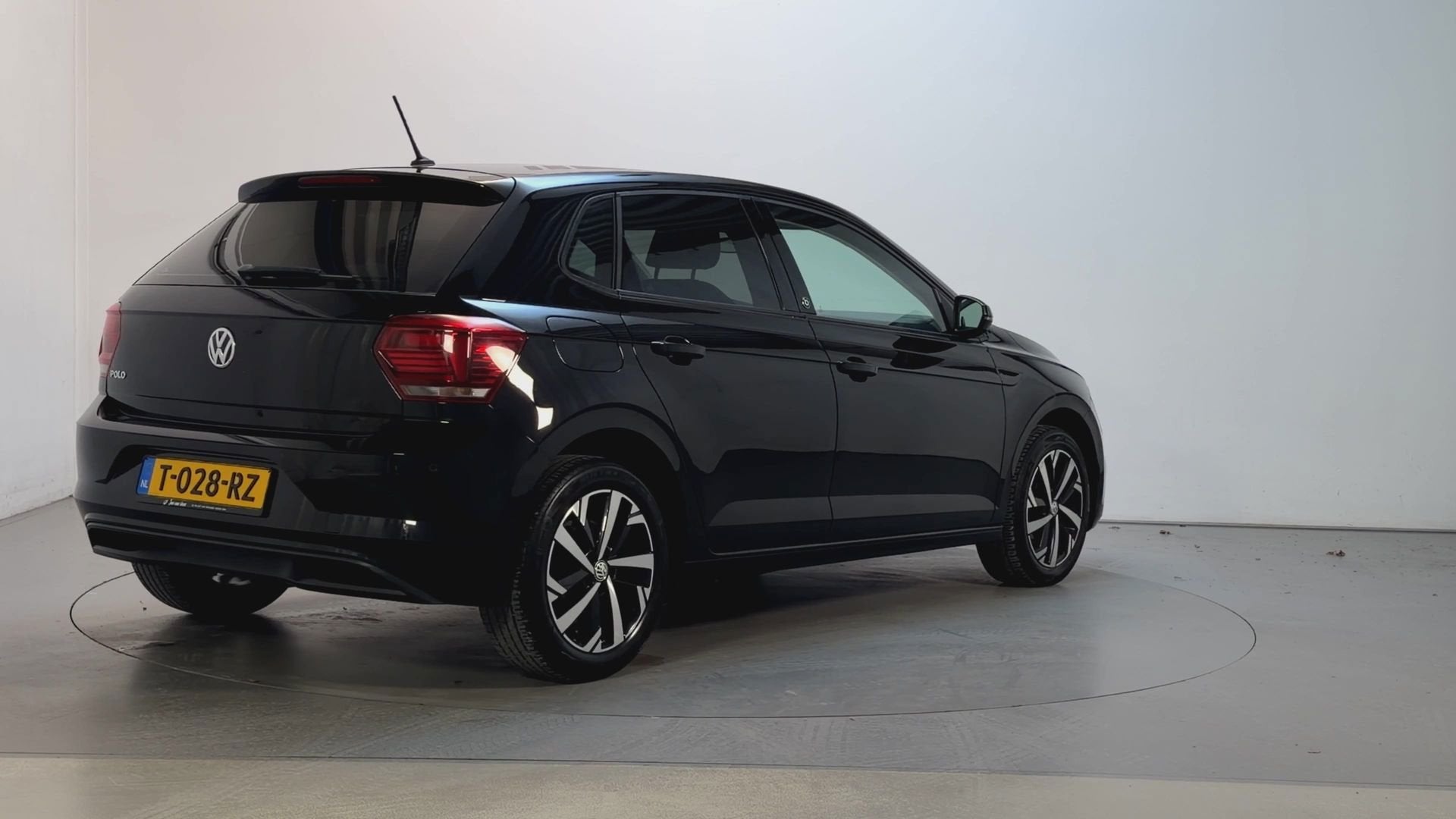 Volkswagen Polo 1.0 TSI Highline Beats Parkeersensoren Adapt, Voorwielaandrijving, Stof, Met garantie (alle), Bedrijf